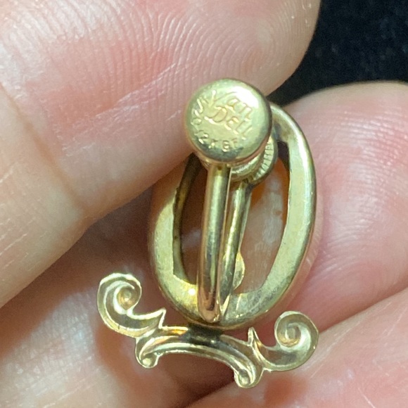 🖤Vtg💕12KGF VanDell Cameo clip earrings - Picture 8 of 10